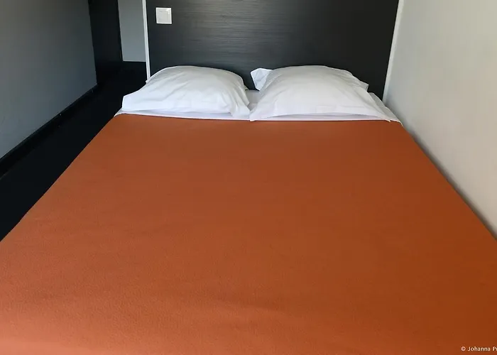 オテル ブラッスリー デュ パルク 2*