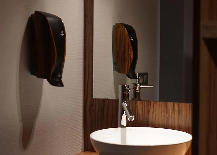 ホテル オテル ブラッスリー デュ パルク