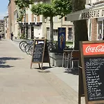 מלון Brasserie Du Parc אלבי