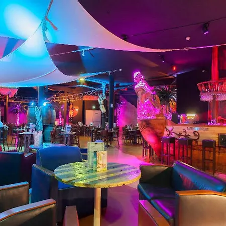 公园的啤酒屋酒店 2*
