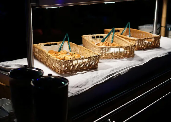 オテル ブラッスリー デュ パルク 2* アルビ